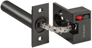 Bezpečnostní dveřní řetízek, Pro dveře otevírané dovnitř vyrobené ze dřeva