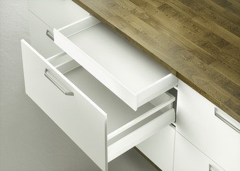 Držák panelu, pro vnitřní zásuvky