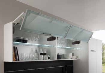 Dvojité zdvihací výklopné kování, Häfele Free fold short