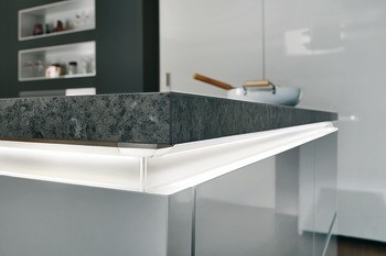 Hliníkový úchytkový profil, Pro vzhled bez viditelné úchytky, hliník