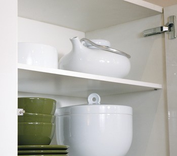 Mechanismus tlumeného zavírání pro dveře, Smove, k nasunutí nebo použití s deskou adaptéru