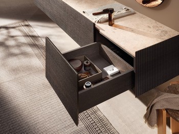 Napájecí prvek, Blum Amperos AC - napájení střídavým proudem 230 V pro zásuvkový systém Legrabox a systém výsuvů Movento