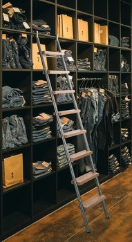 Posuvný žebřík, s dřevěnými stupni, držáky stupňů z nerezu, Service+