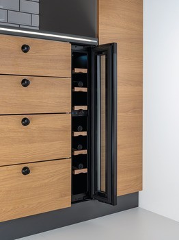 Prosklená lednice na víno, Häfele Assedo RUW12GB82d15a, Pro šířku korpusu: 150 mm