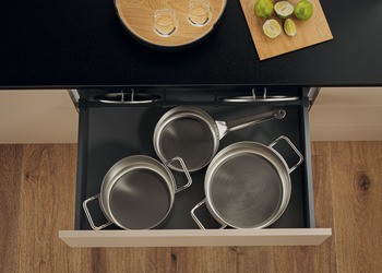 Rám, Blum Ambia Line design oceli