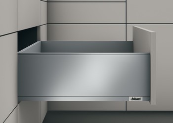 Systém zásuvkových výsuvů s bočnicí, Blum Legrabox pure, výška bočnice zásuvky 177 mm, systémová výška C, s korpusovou lištou Blumotion S