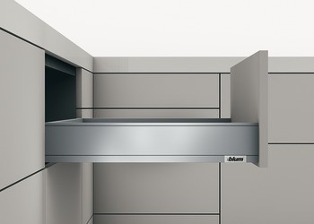 Systém zásuvkových výsuvů s bočnicí, Blum Legrabox pure, výška bočnice zásuvky 90 mm s korpusovou lištou Tip-On, systémová výška M
