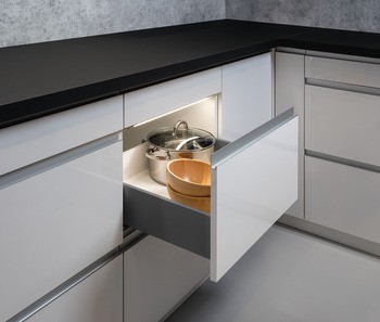 Systém zásuvkových výsuvů s bočnicí, Häfele Matrix Box Slim A Synchro, výška bočnice zásuvky 175 mm