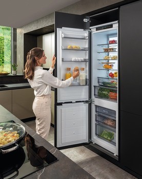 Vestavná kombinace lednice s mrazákem, Häfele Assedo RIB57S194dNa, Výška 194 cm, šířka 56 cm, celkový využitelný objem 267 litrů