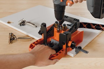Vrtací přípravek, Blum, Ecodrill, pro vyvrtání ve vzoru vrtání pro závěs