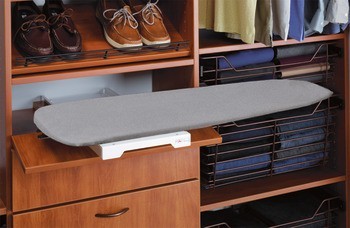 Žehlicí prkno, Häfele Ironfix, montáž na polici